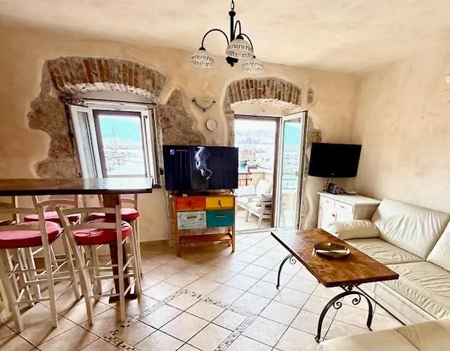 Family Apartment *